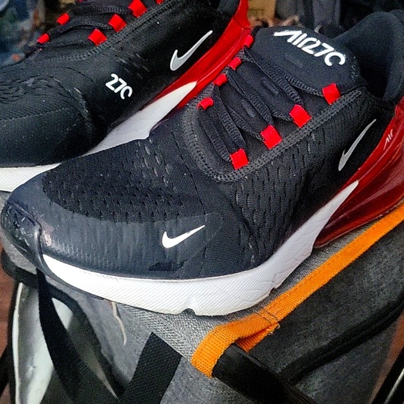 Nike Air Max 270 black red white size 12 - Picture 3 of 14